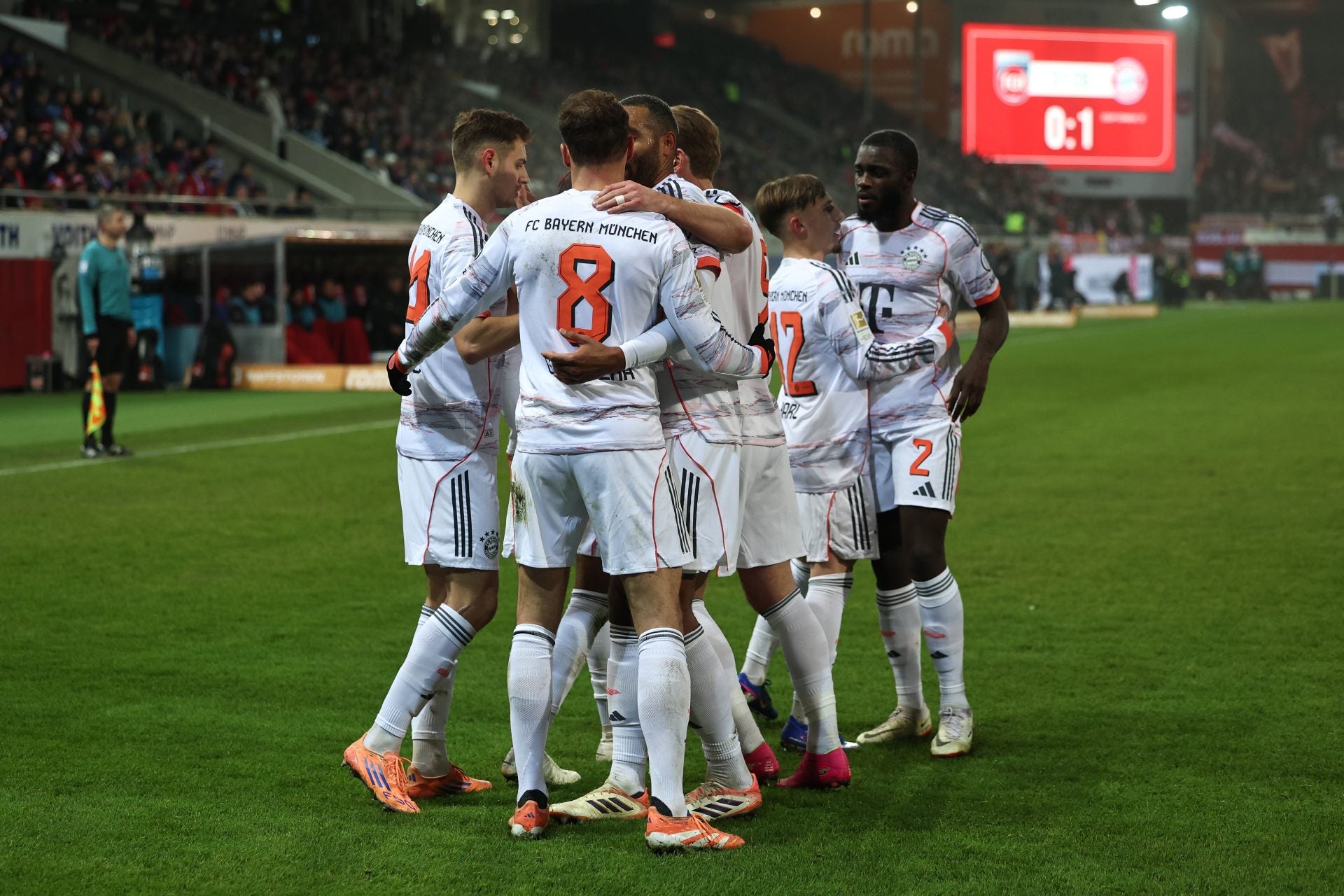 2025/12/1-fc-heidenheim-1846-v-fc-bayern-munchen-bundesliga-1.jpg