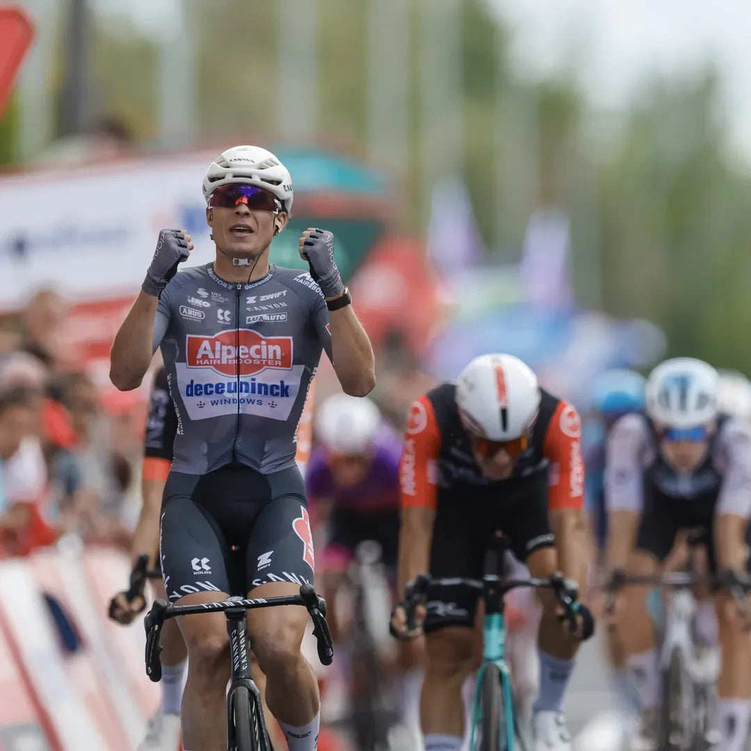 2025/09/🤜🤛-THE-MASTER-LaVuelta25-📸-@sprintcycling.webp