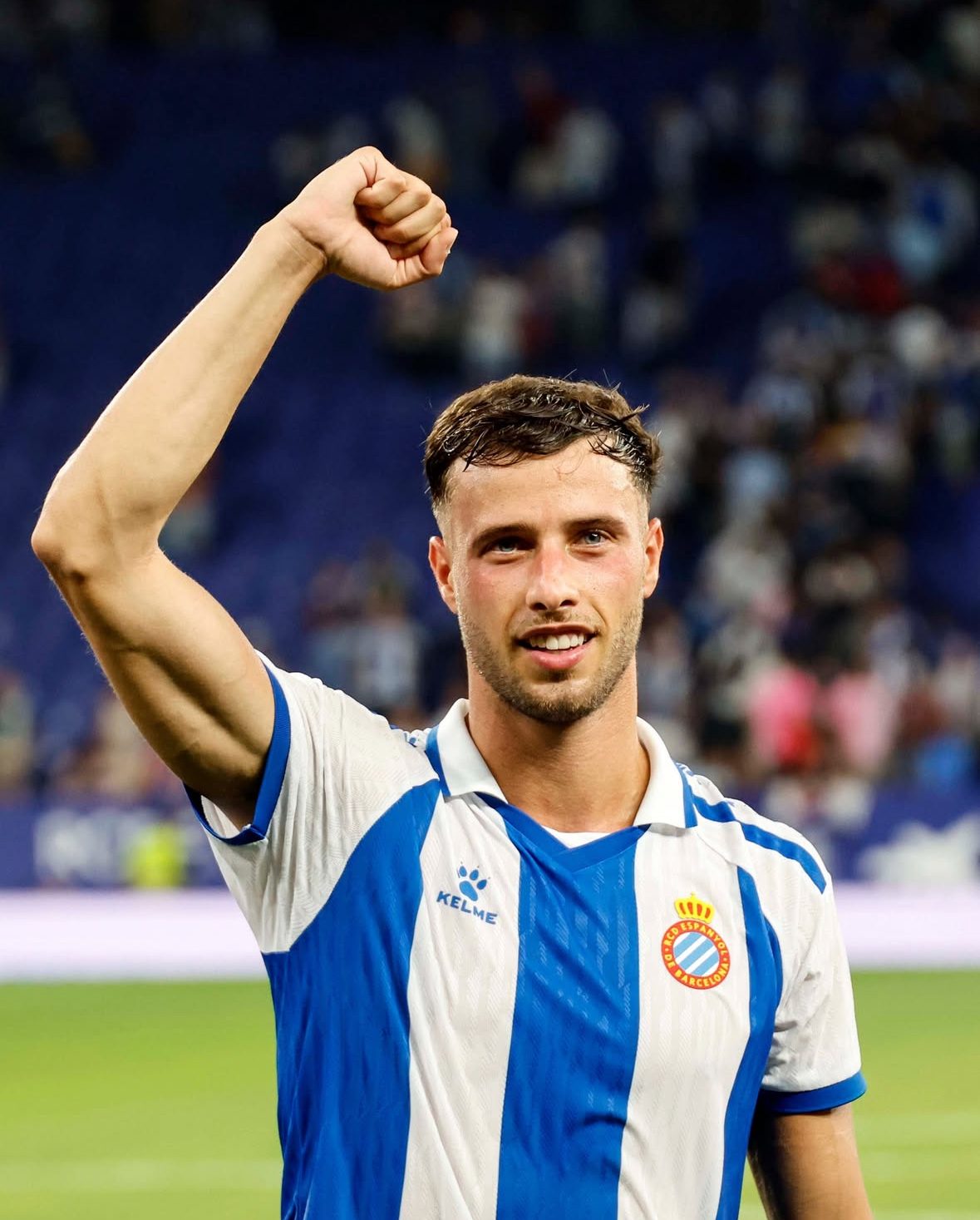 2025/08/Javi-Puado-celebrando-la-victoria.jpg