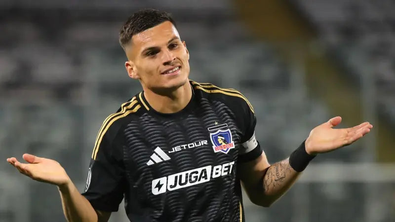 2026/01/Lucas-Cepede-con-Colo-Colo.webp