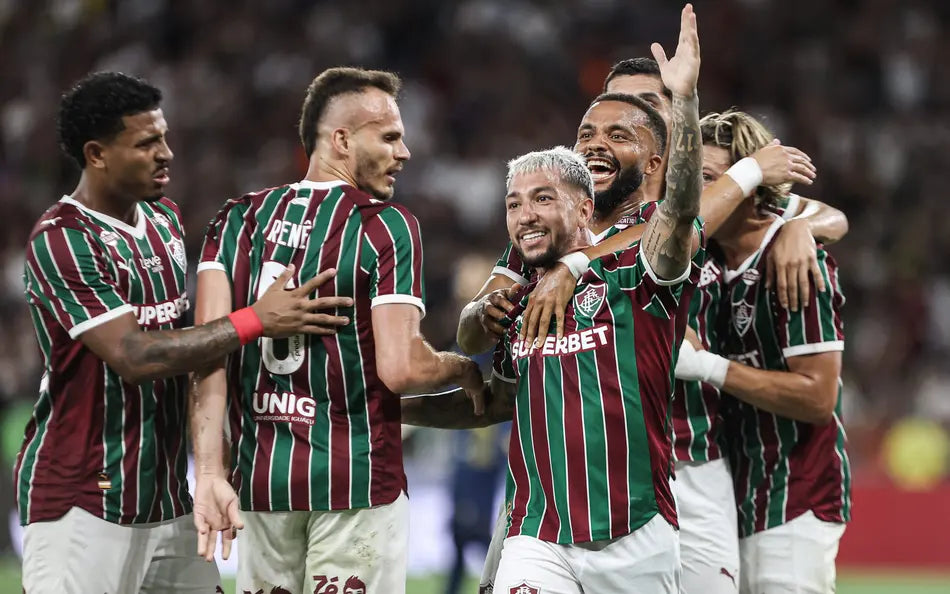 2026/02/Lucho-Acosta-celebra-su-gol-con-Fluminense.webp