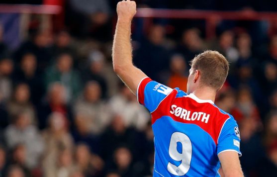 2025/12/PSV-Atleti-Sorloth.jpg
