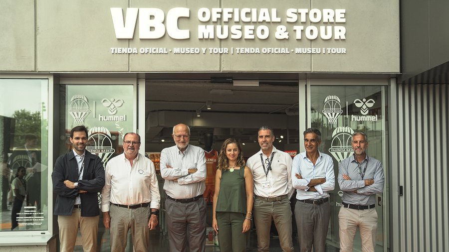 2025/08/Presentacion-tienda-Roig-Arena.jpeg