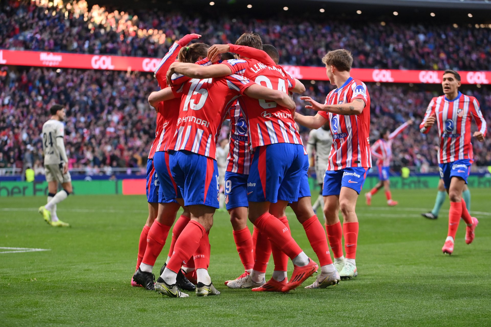 2025/01/atletico-de-madrid-v-ca-osasuna-la-liga-ea-sports.jpg