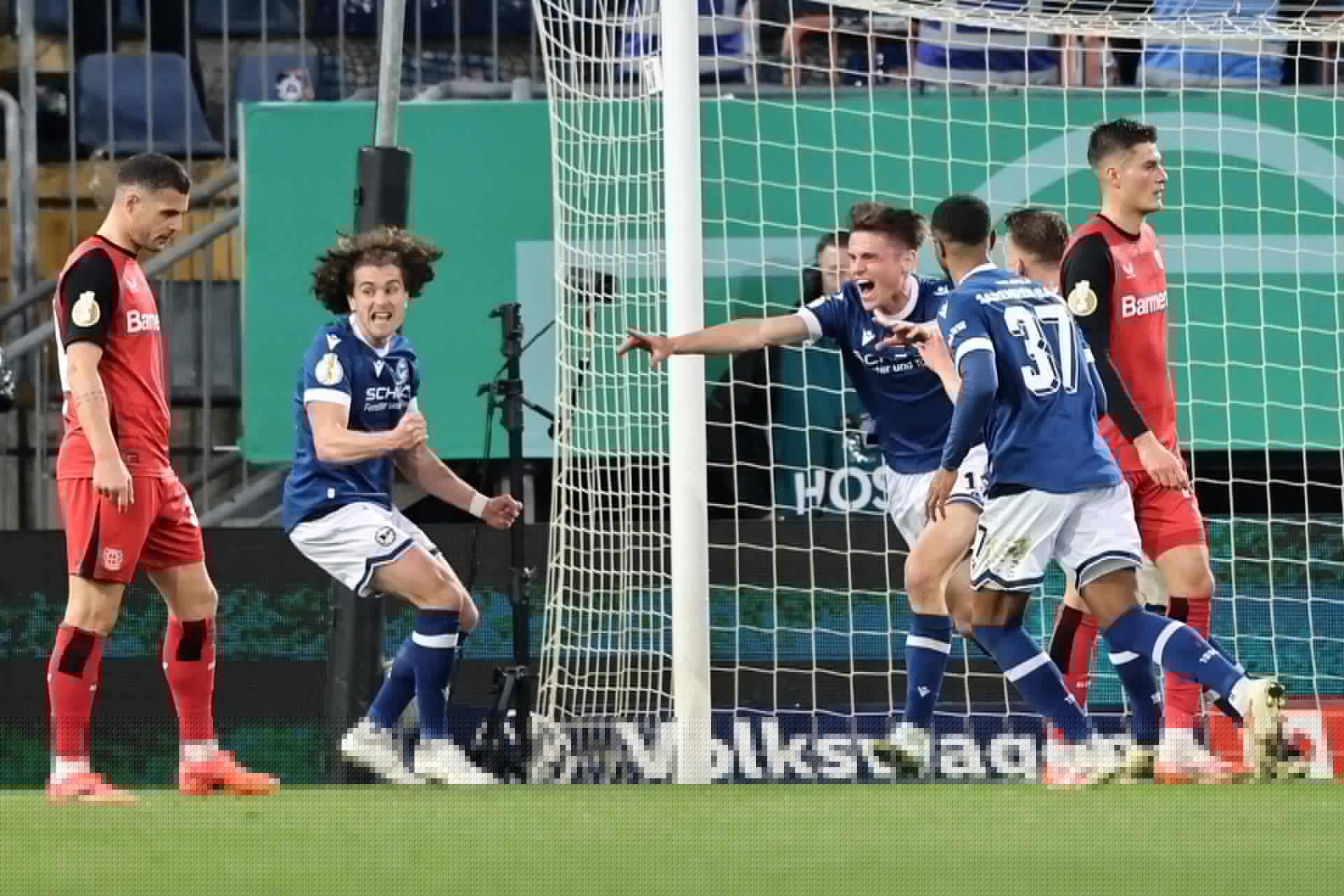 2025/04/dsc-arminia-bielefeld-v-bayer-04-leverkusen-dfb-cup-semi-final.jpg