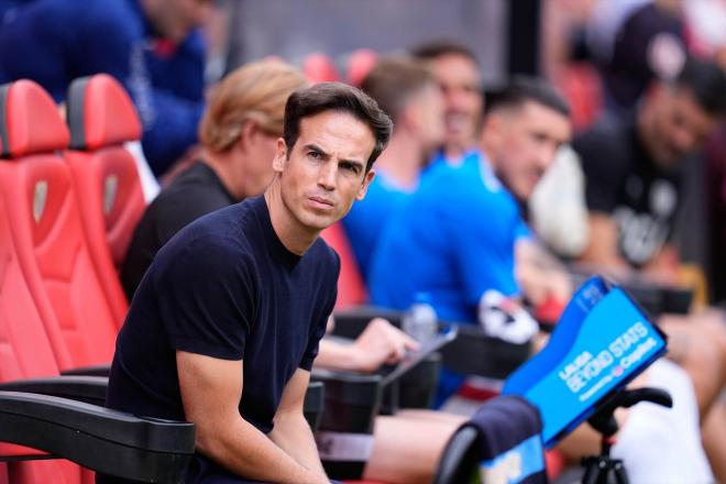 2025/09/europapress_6988448_inigo_perez_head_coach_of_rayo_vallecano_looks_on_during_the_spani_001-1.jpg
