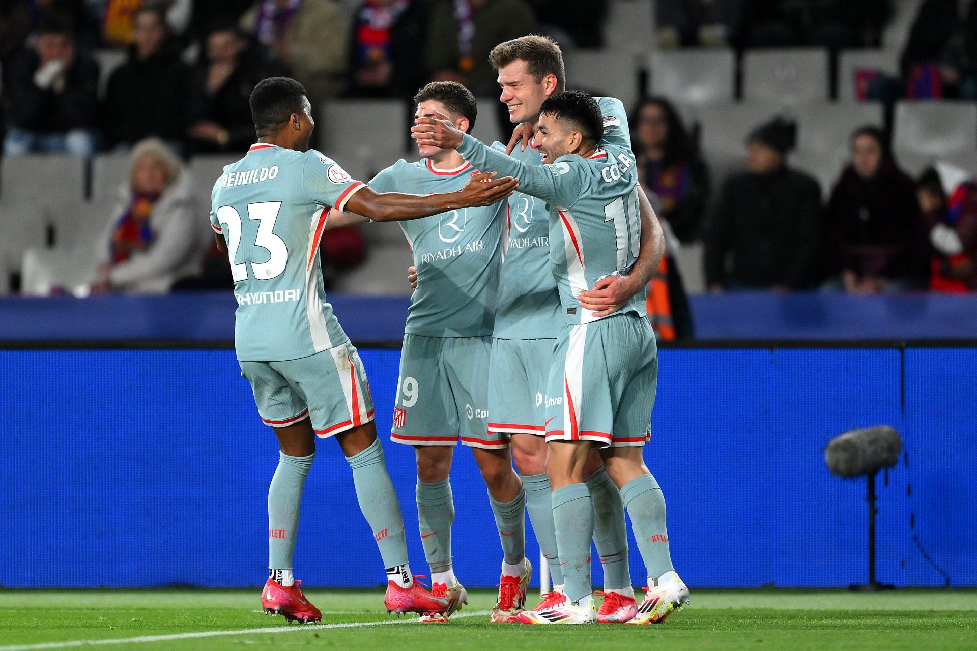 2025/02/fc-barcelona-v-atletico-de-madrid-copa-del-rey.jpg