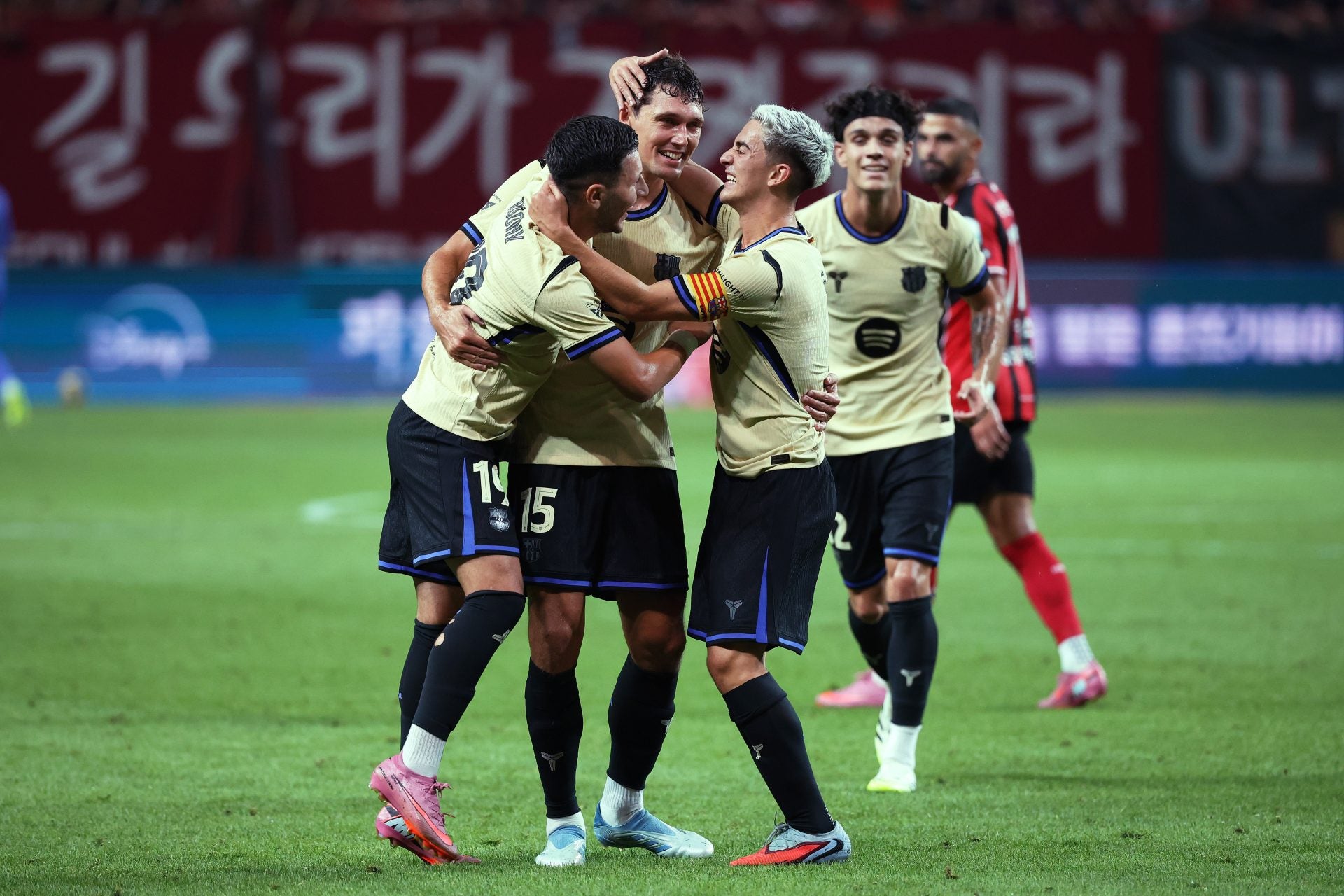 2025/11/fc-barcelona-v-fc-seoul-preseason-friendly.jpg