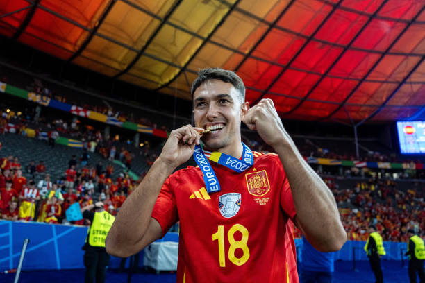 2025/03/gettyimages-2162159936-612x612-1.jpg
