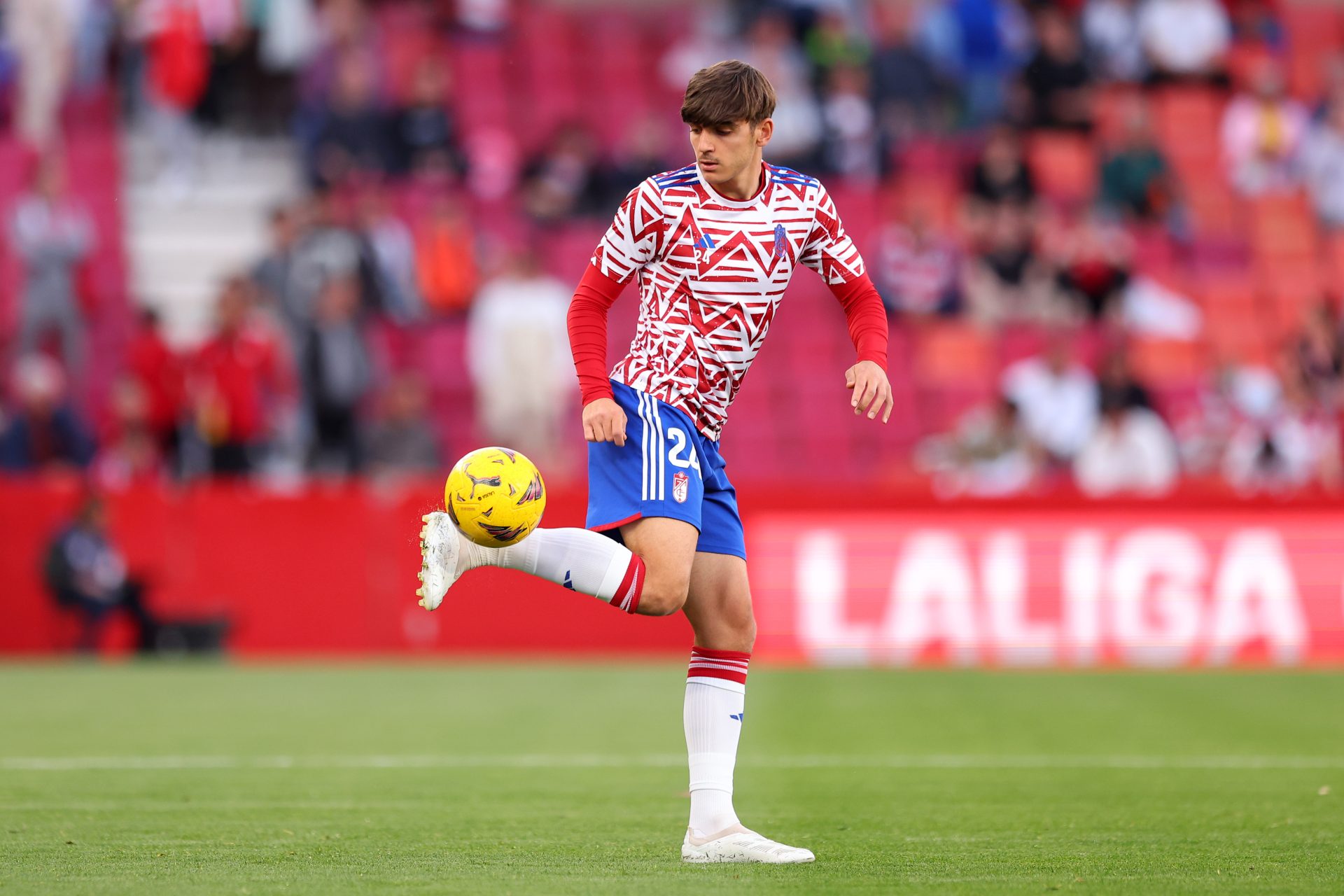 2025/12/granada-cf-v-valencia-cf-laliga-ea-sports.jpg