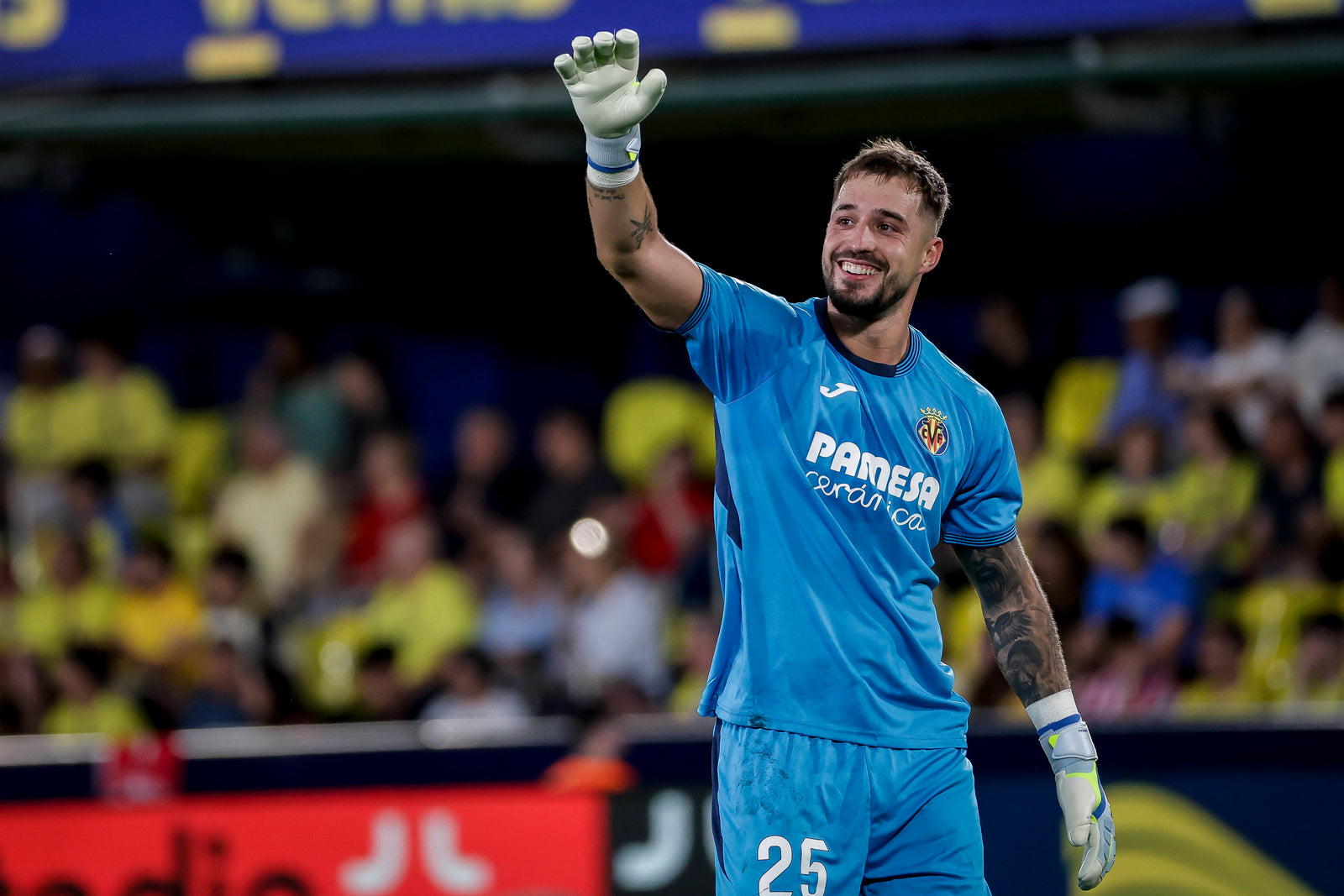 El Mallorca cierra la cesión de Arnau Tenas