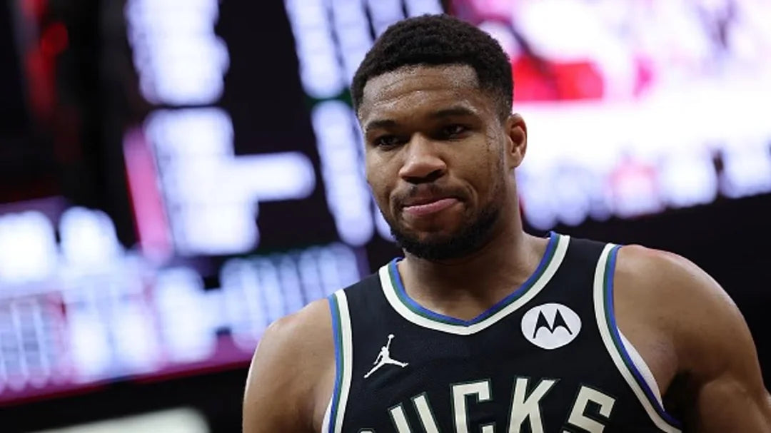 2025/10/its-sad-to-say-but-it-looks-like-were-witnessing-giannis-v0-o1pl3sy1y2xe1.webp