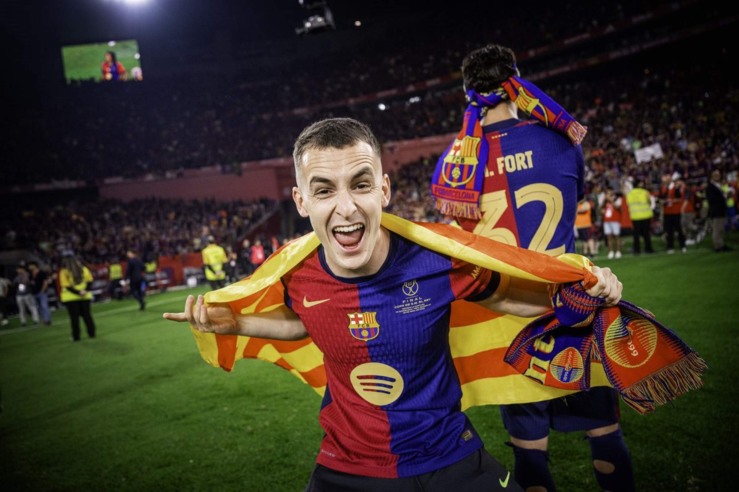 2025/07/marc-casado-celebra-barca-copa-del-rei-fc-barcelona-jpg.jpeg