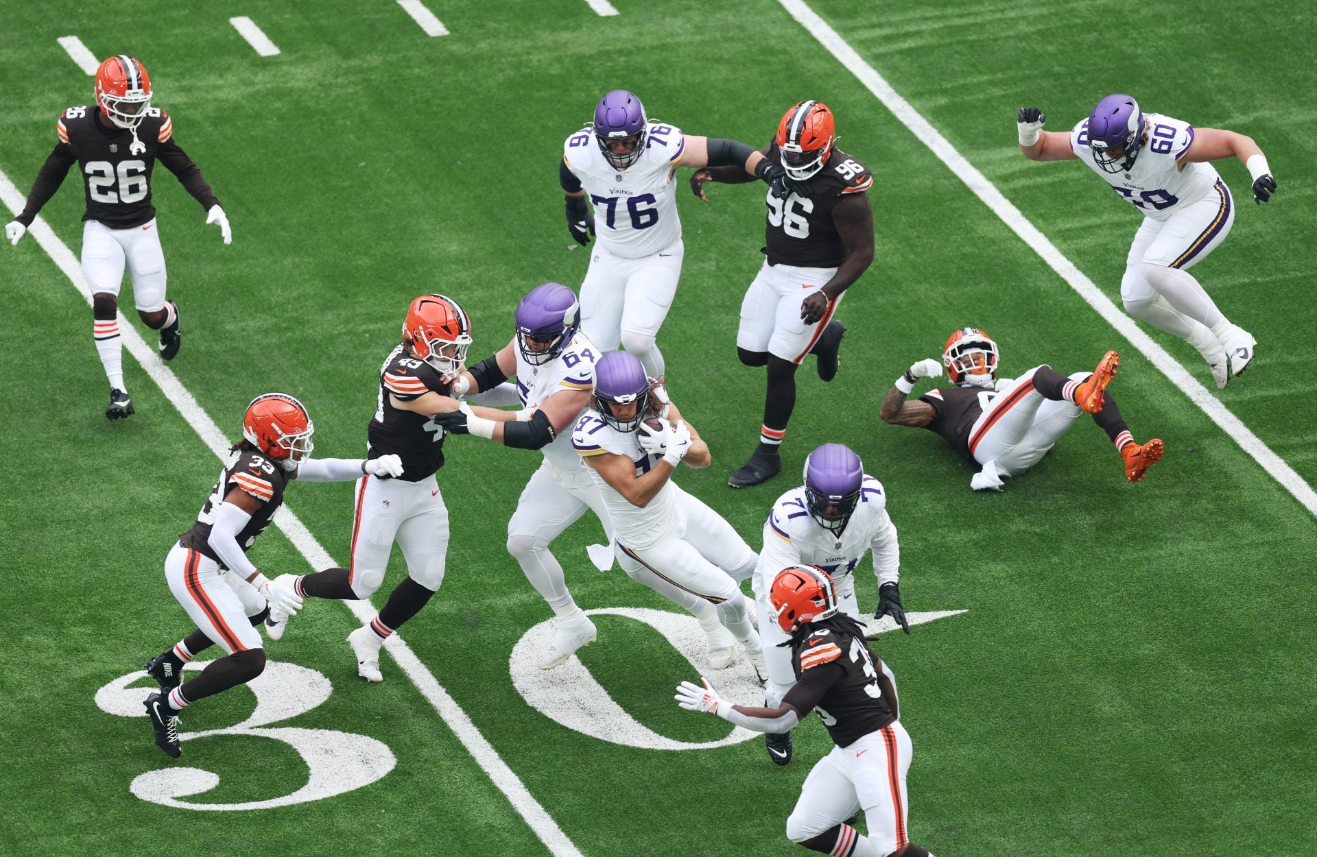 2025/10/minnesota-vikings-v-cleveland-browns-nfl-2025-2.jpg