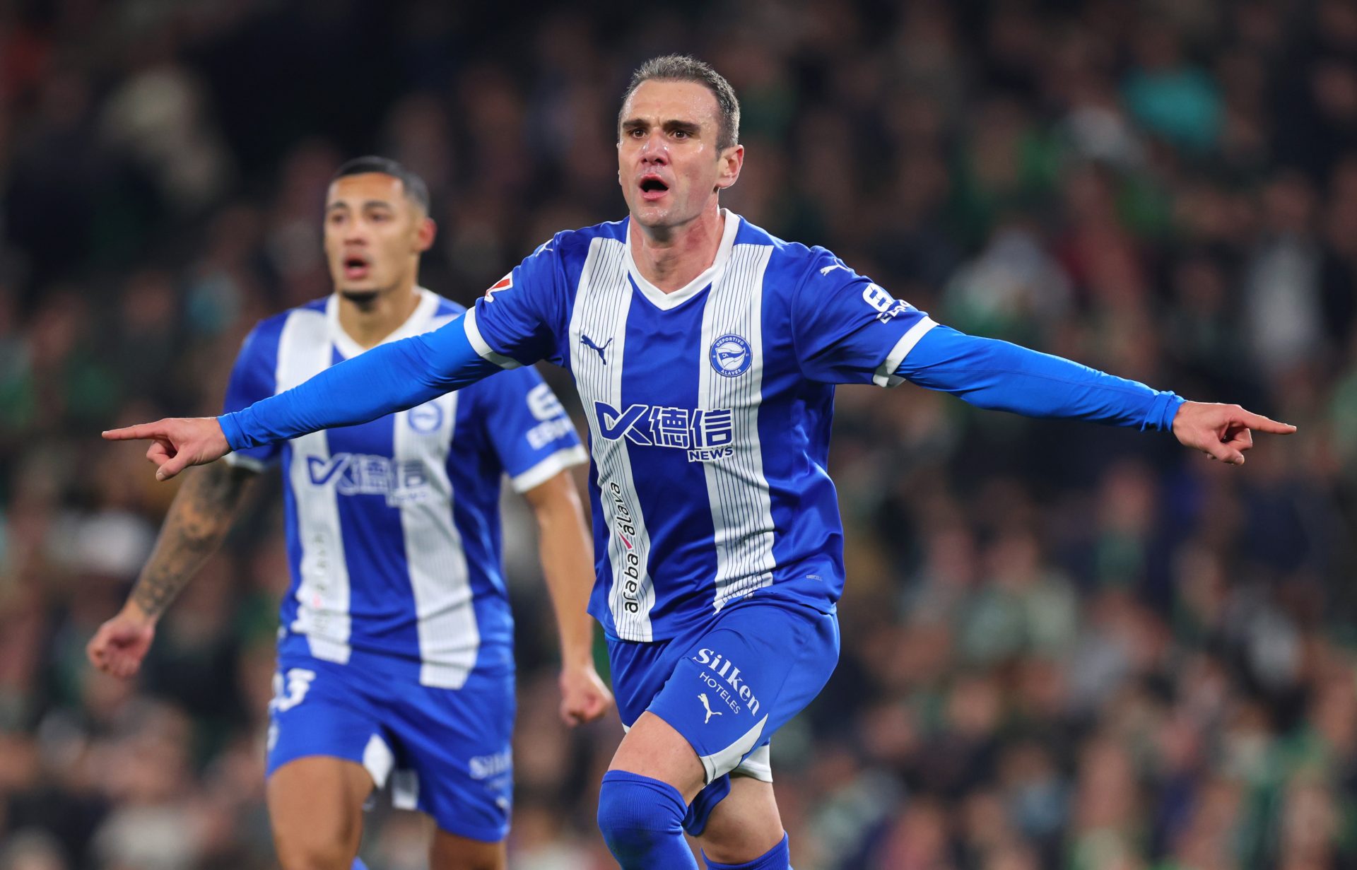 2025/01/real-betis-balompie-v-deportivo-alaves-la-liga-ea-sports-1.jpg