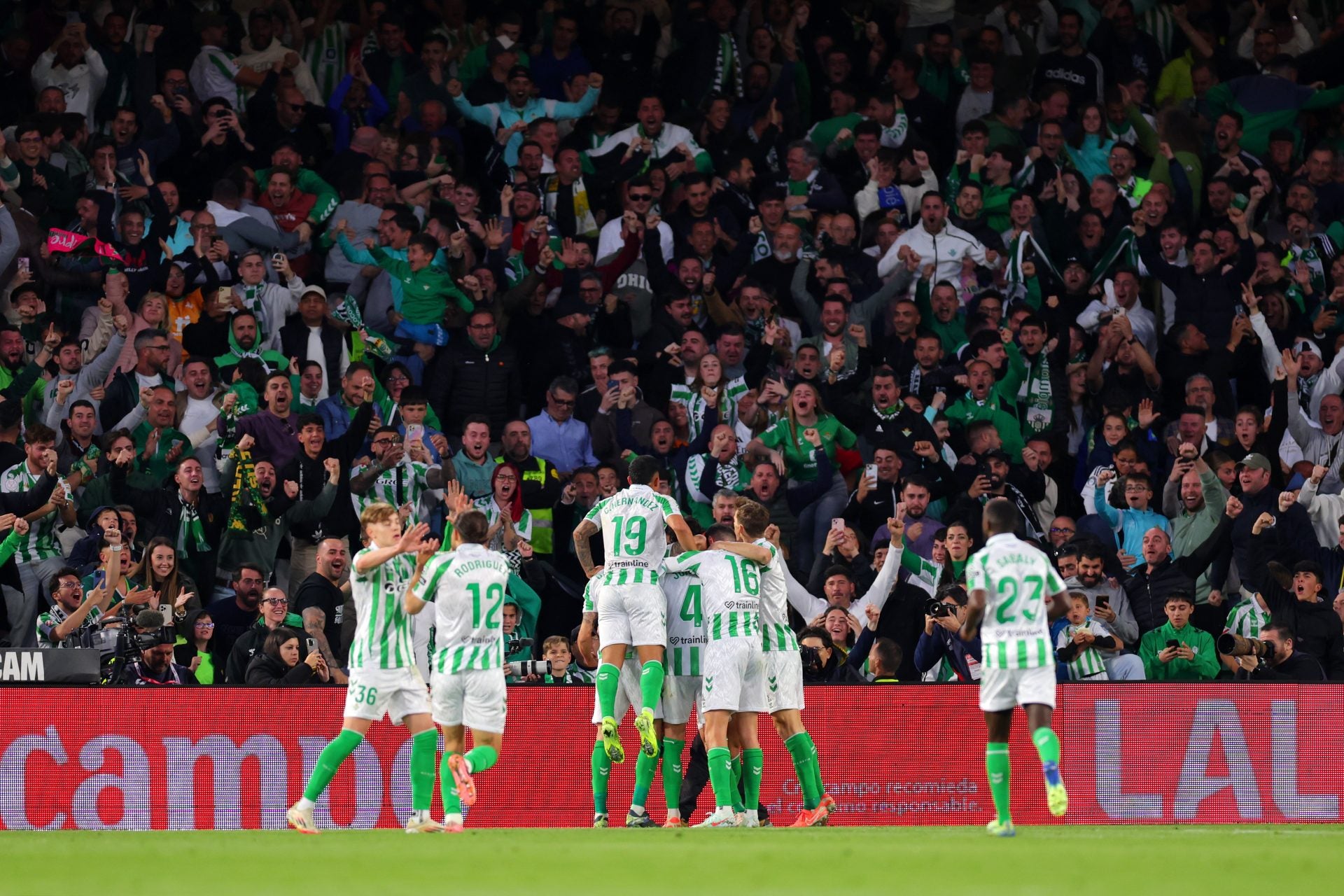 2025/03/real-betis-balompie-v-real-madrid-cf-la-liga-ea-sports-3.jpg