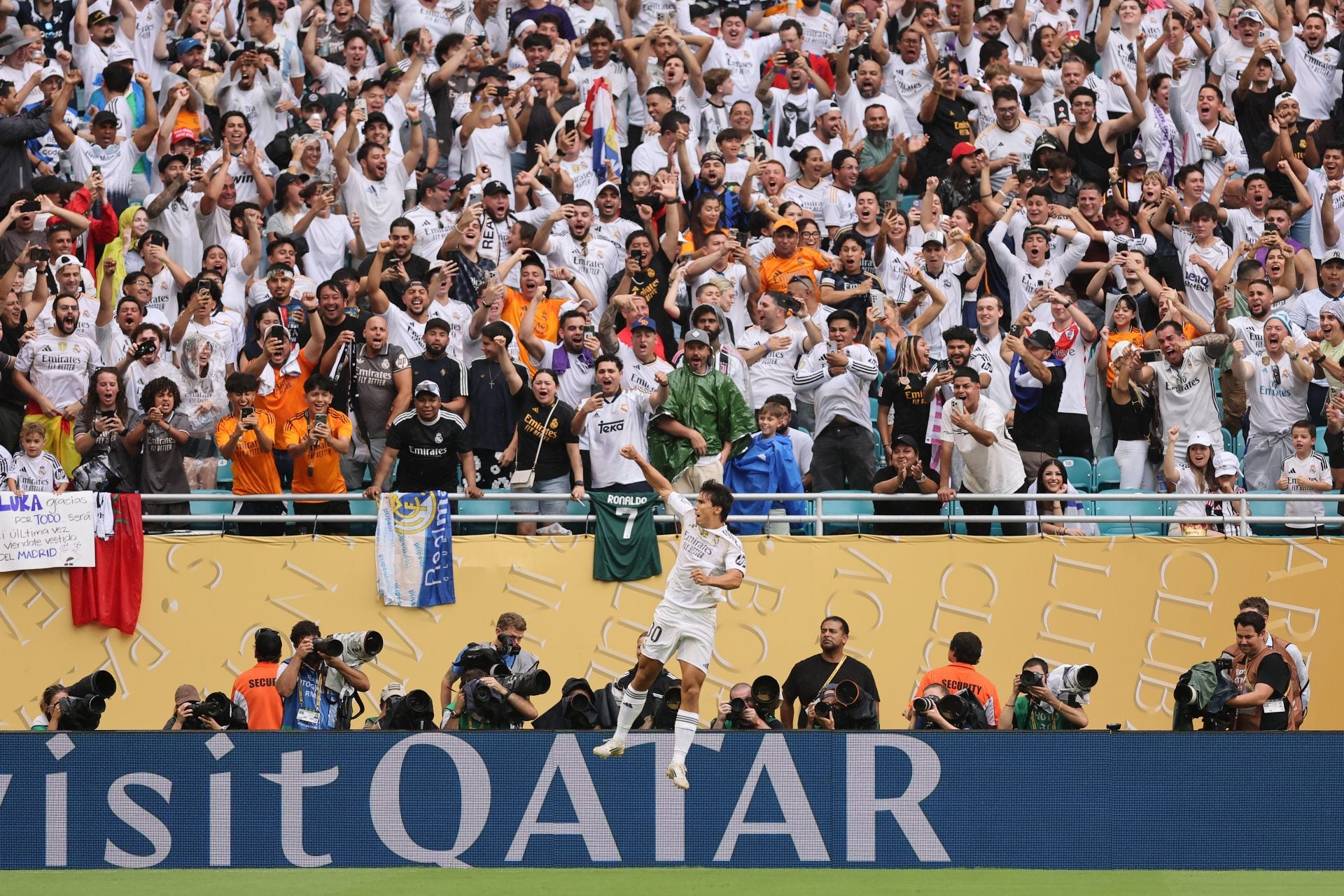 2025/07/real-madrid-cf-v-juventus-fc-round-of-16-fifa-club-world-cup-2025-2.jpg