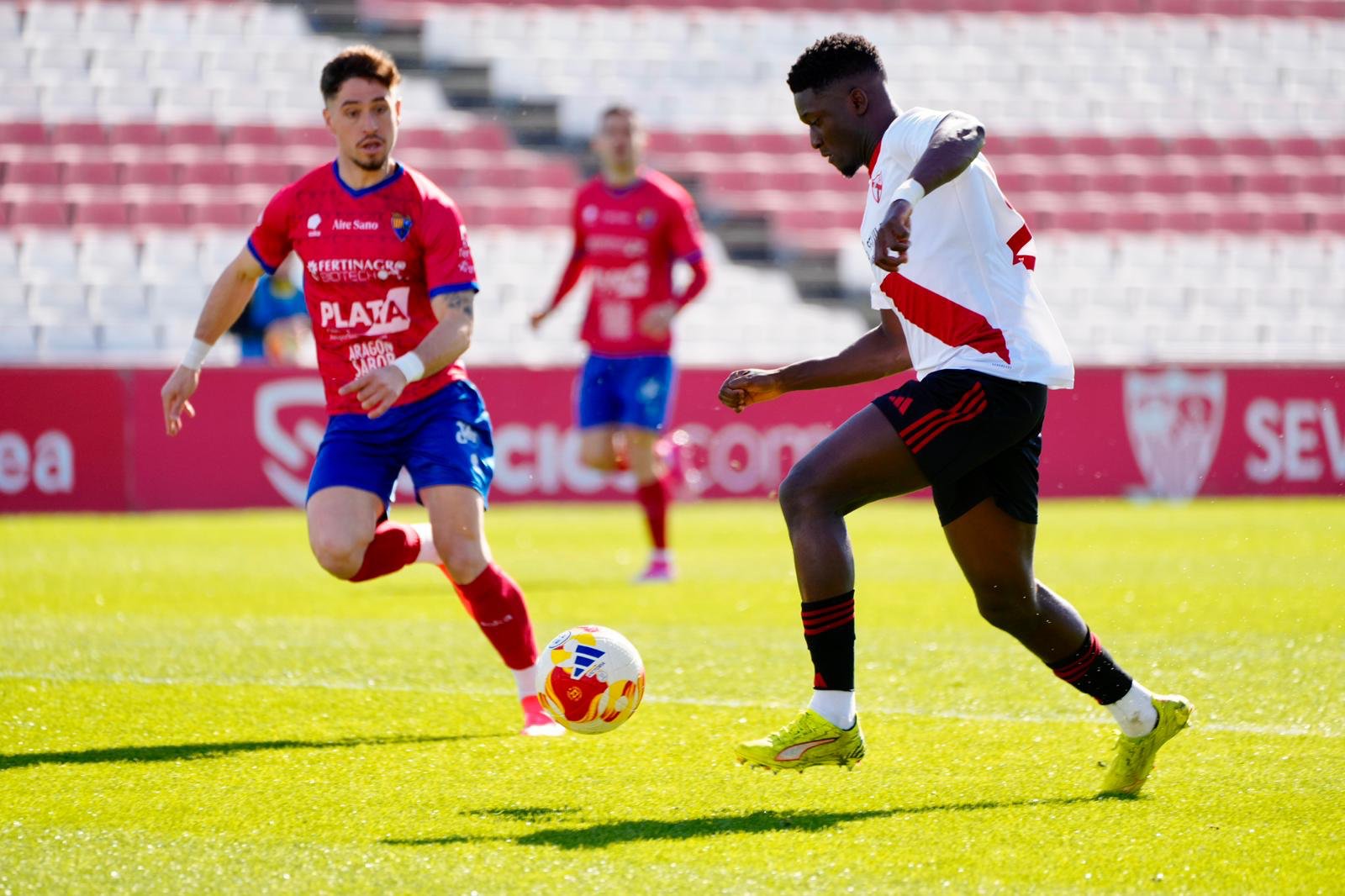 2026/02/sevilla-atletico-vs-teruel-1-e1771154242677.jpg