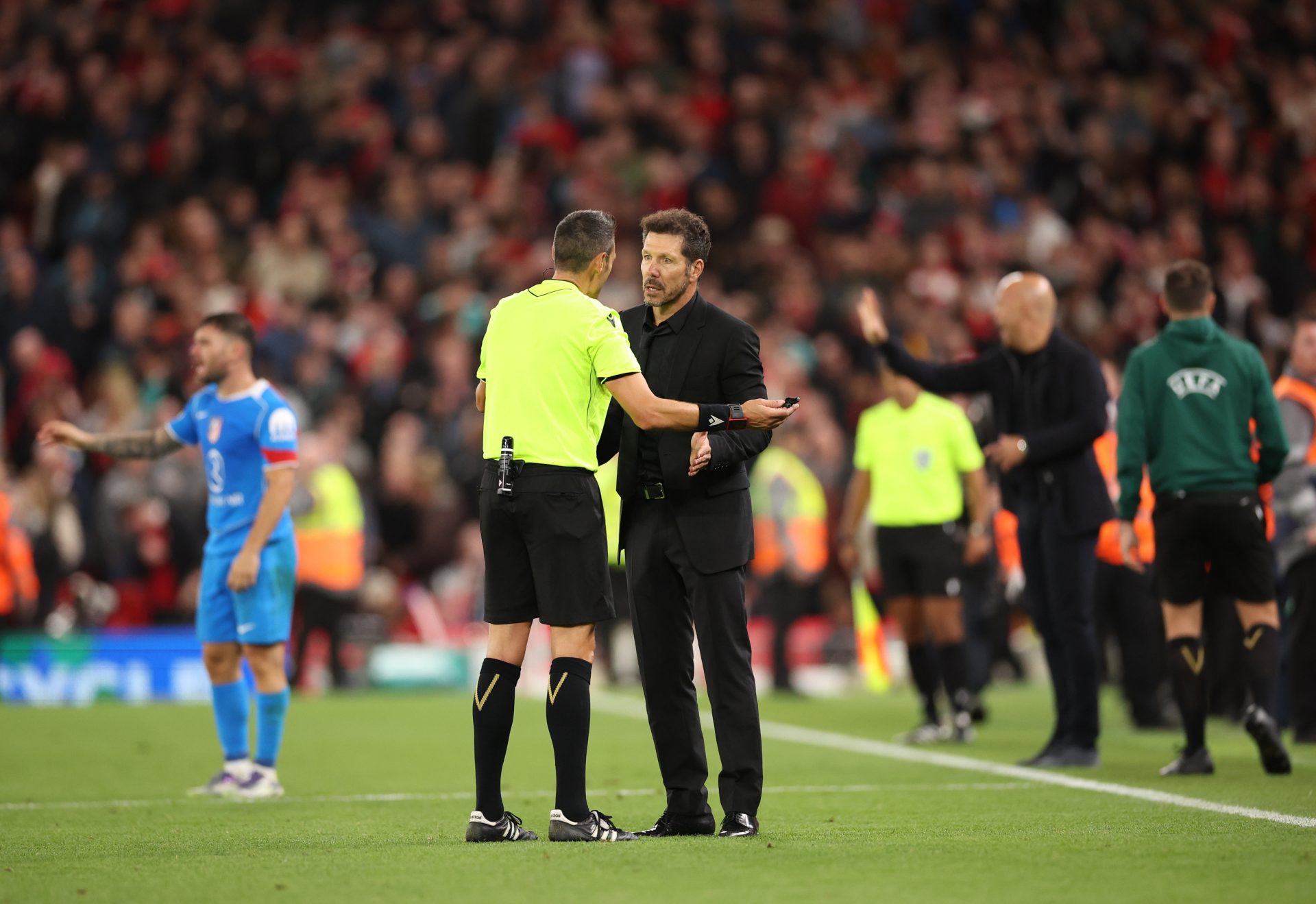 2025/09/simeone-anfield.jpg