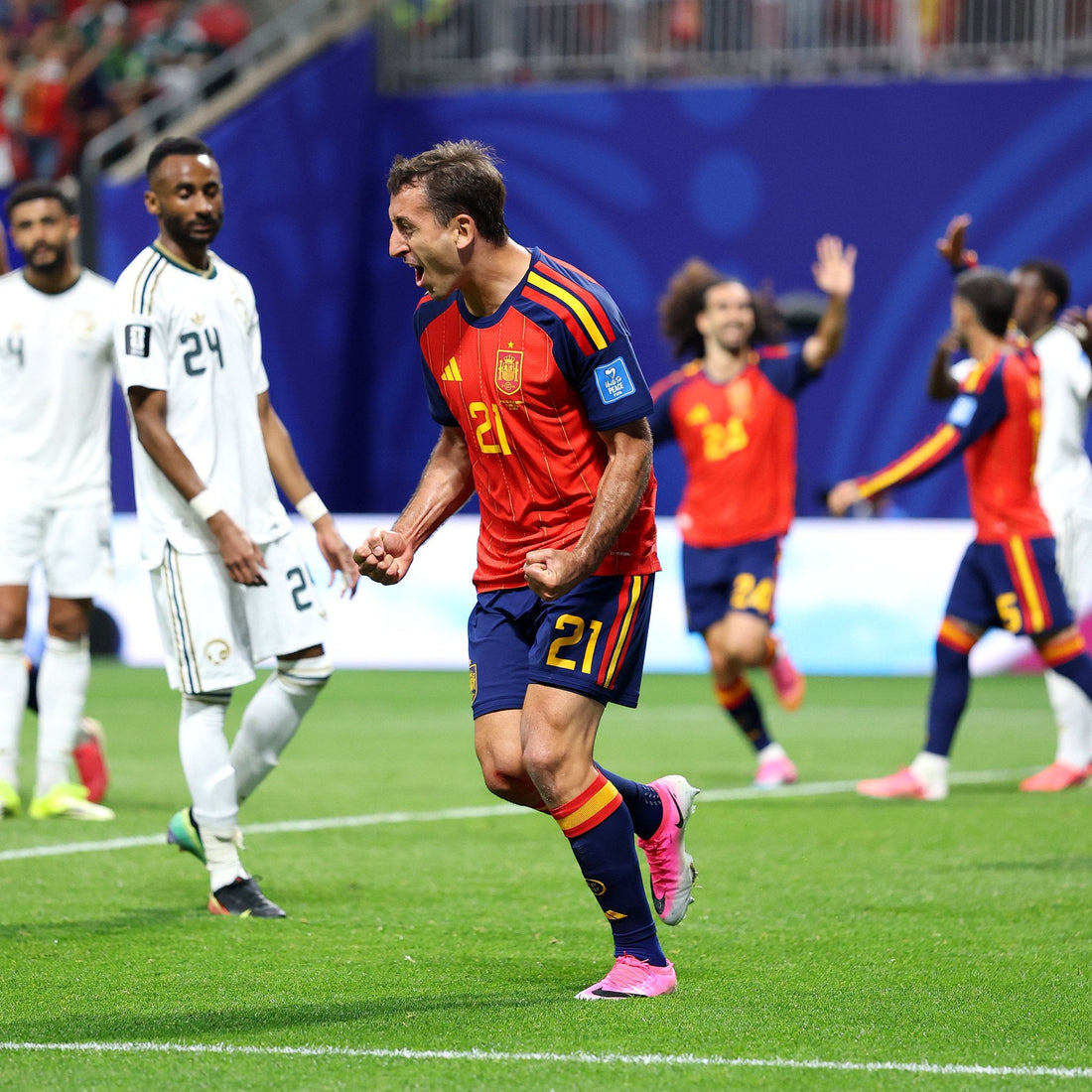 España 4-0 Arabia Saudí: goleada para rebajar la tensión-image