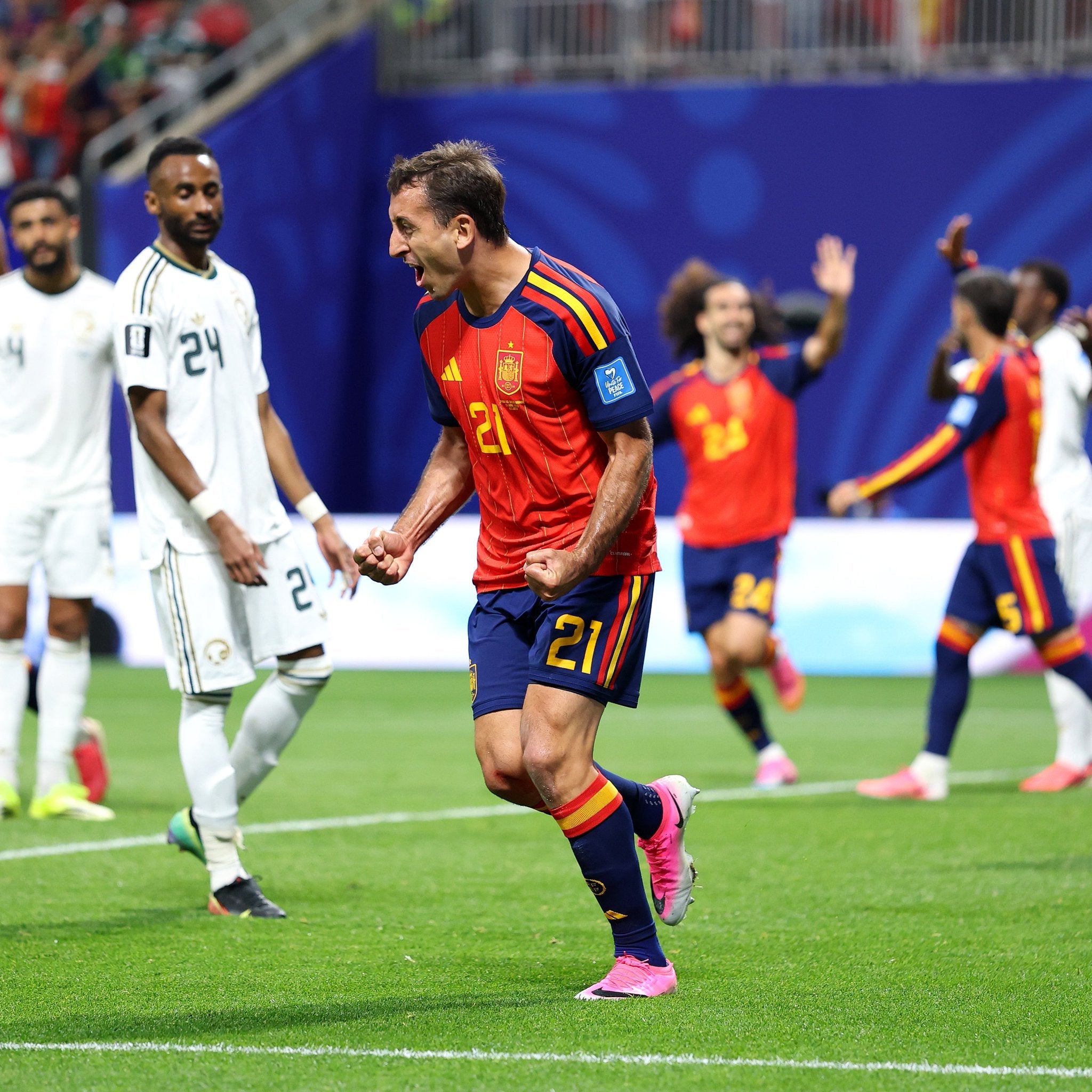 España 4-0 Arabia Saudí: goleada para rebajar la tensión-image