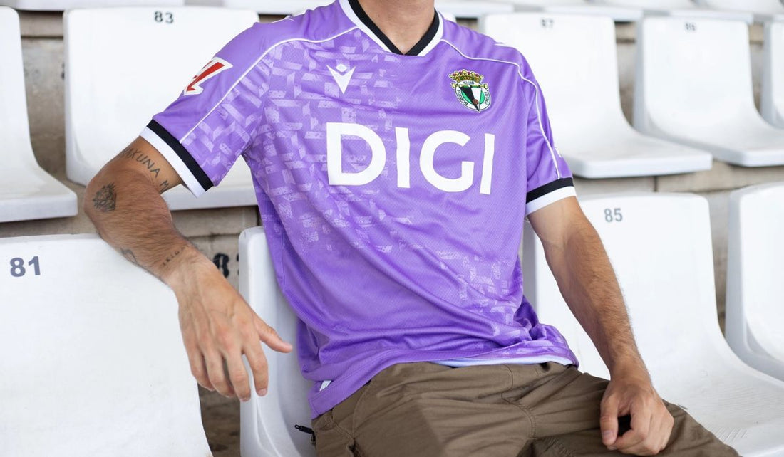 Tres equipaciones y una polémica con el eterno rival-image