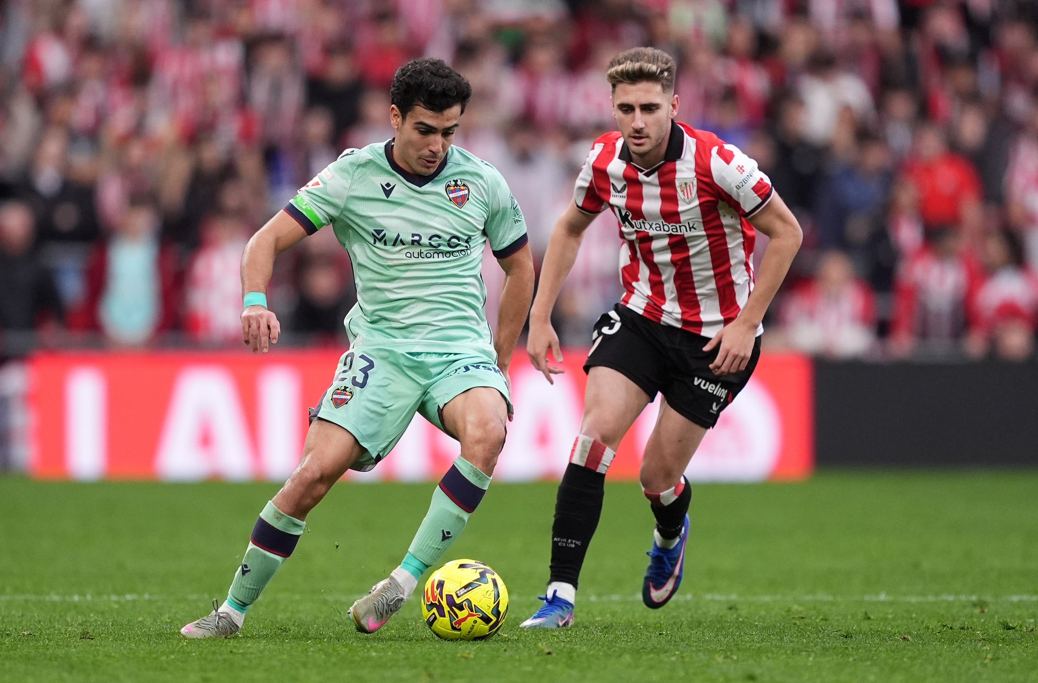 El Celta pone el "se vende" a los cedidos-image