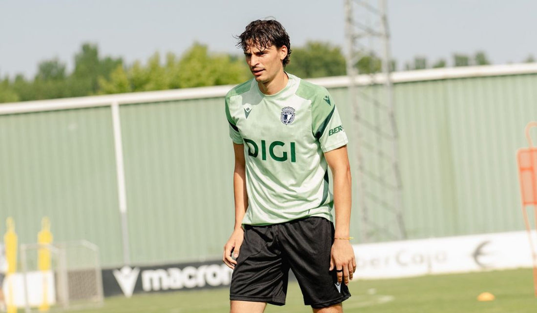 Oier Luengo se queda en El Plantío-image
