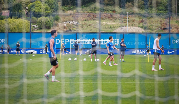 El Dépor arranca la pretemporada con Yeremay, Mella y Loureiro trabajando aparte-image