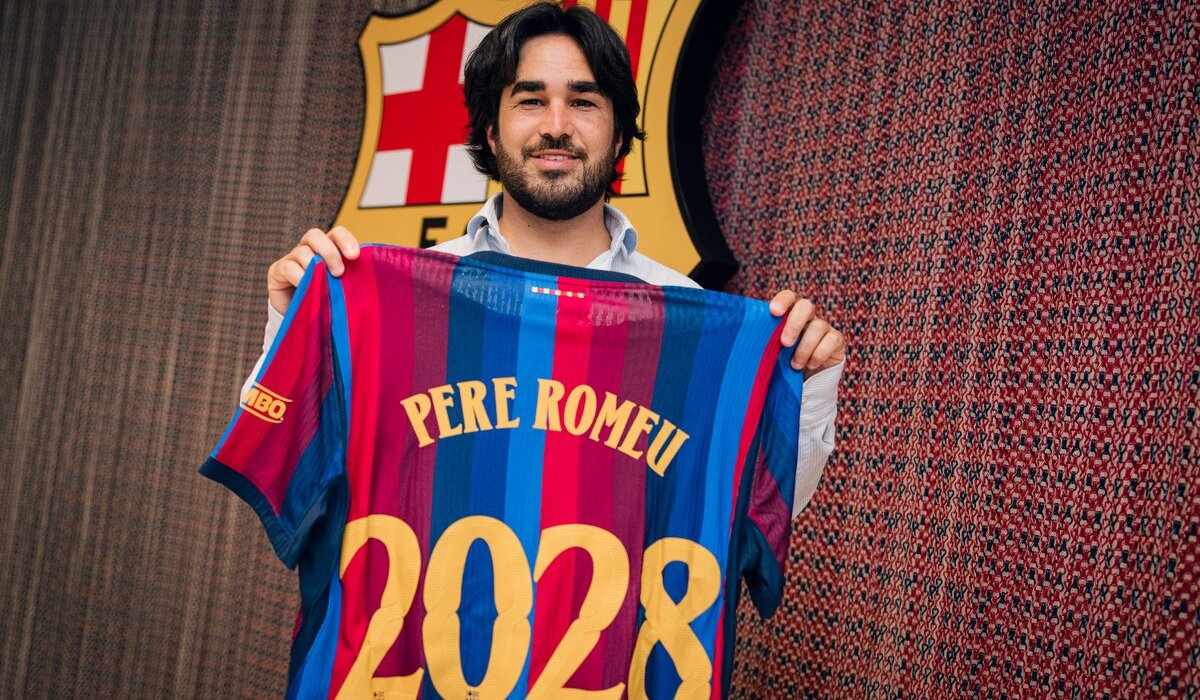 Pere Romeu firma oficialmente su renovación con el Barça Femení hasta 2028-image