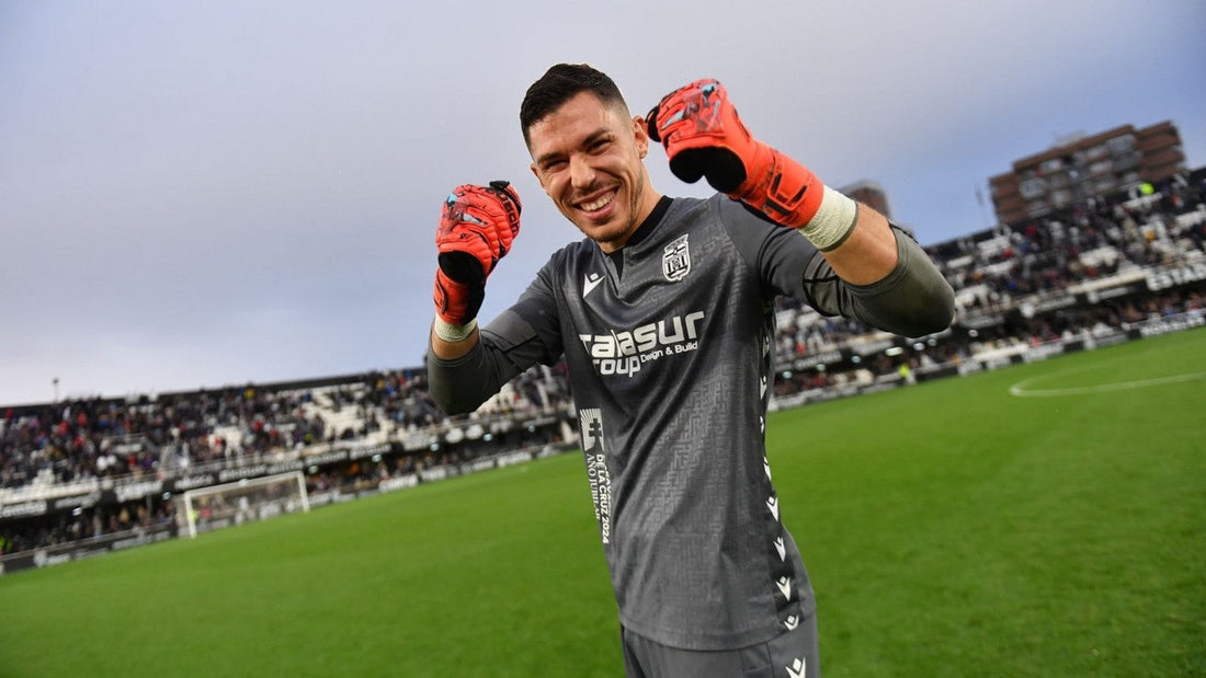 Raúl Lizoain se acerca al Granada CF-image
