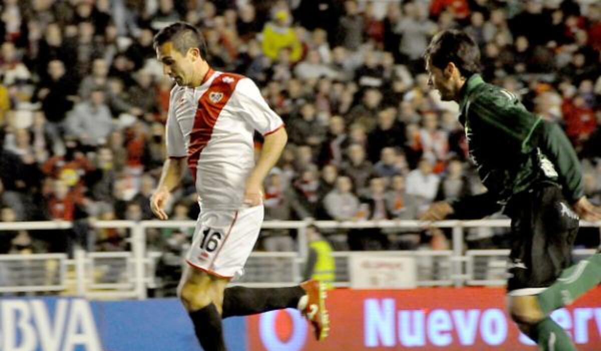 Armenteros deja la dirección deportiva del Rayo Vallecano: "Siempre seré un rayista más"-image