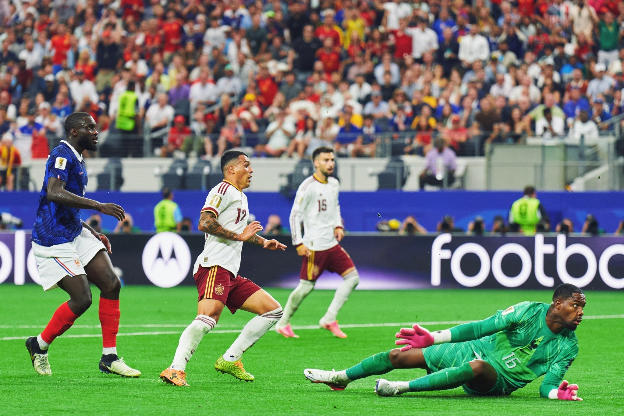 Francia 0-2 España: la Roja es finalista del Mundial 16 años después-image