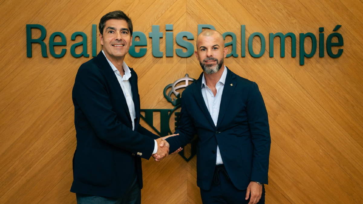 Manu Fajardo, renueva hasta 2030 con el Real Betis-image