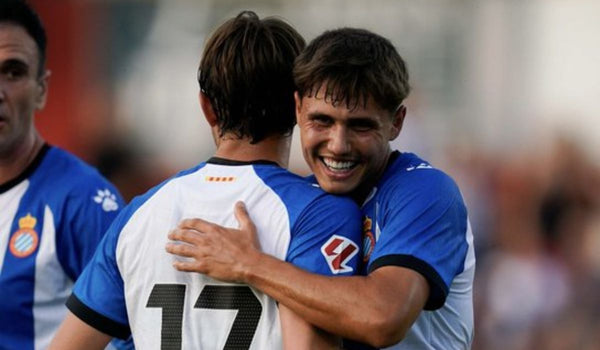UE Olot 0-3 RCD Espanyol | Los 'pericos' arrancan la pretemporada de manera convincente-image