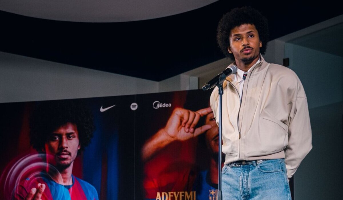 Karim Adeyemi se vuelca durate su presentación: "Es el club más grande del mundo"-image