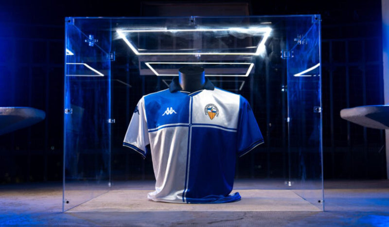 El Sabadell presenta su nueva equipación para el regreso a LaLiga Hypermotion-image