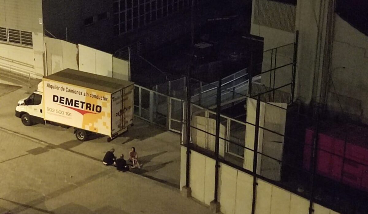 Segundo día de veto en los accesos del Estadio de Vallecas-image