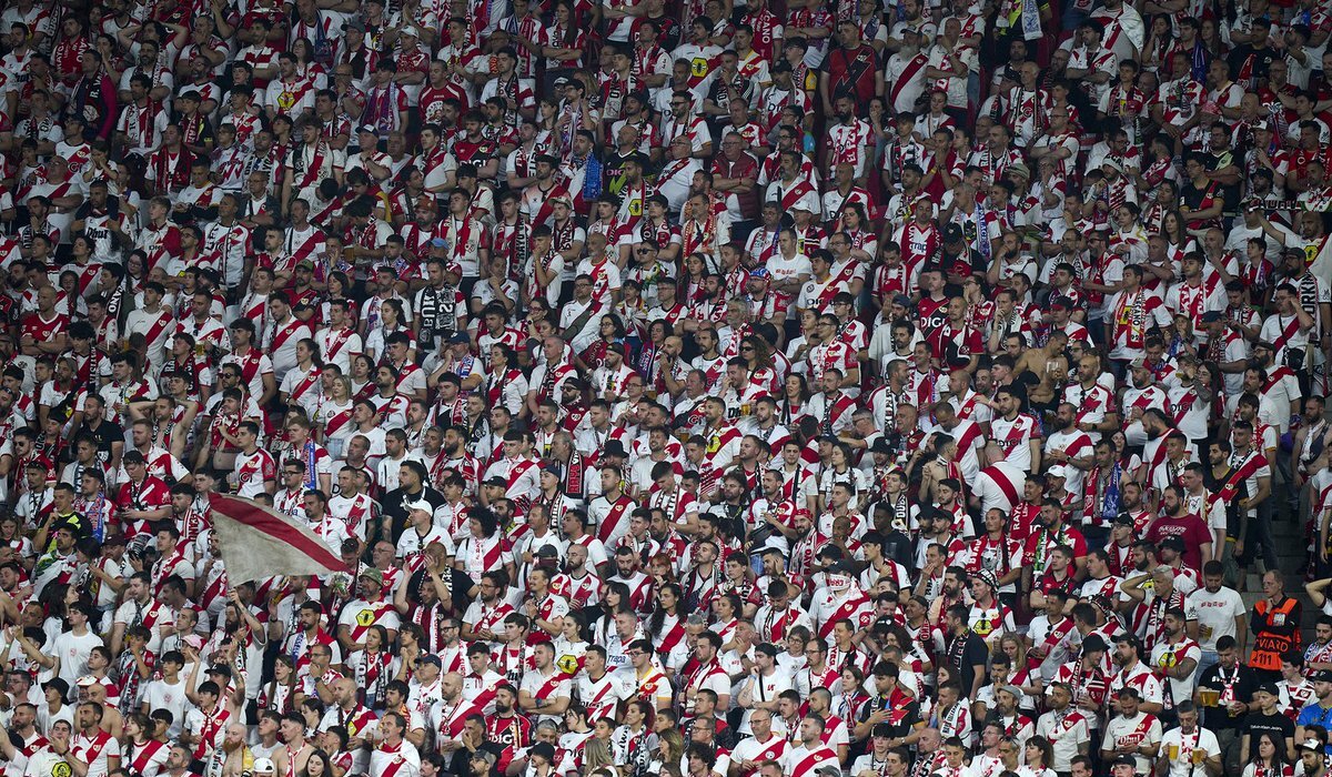 Caos en la renovación de abonos del Rayo Vallecano ante la incógnita del estadio-image