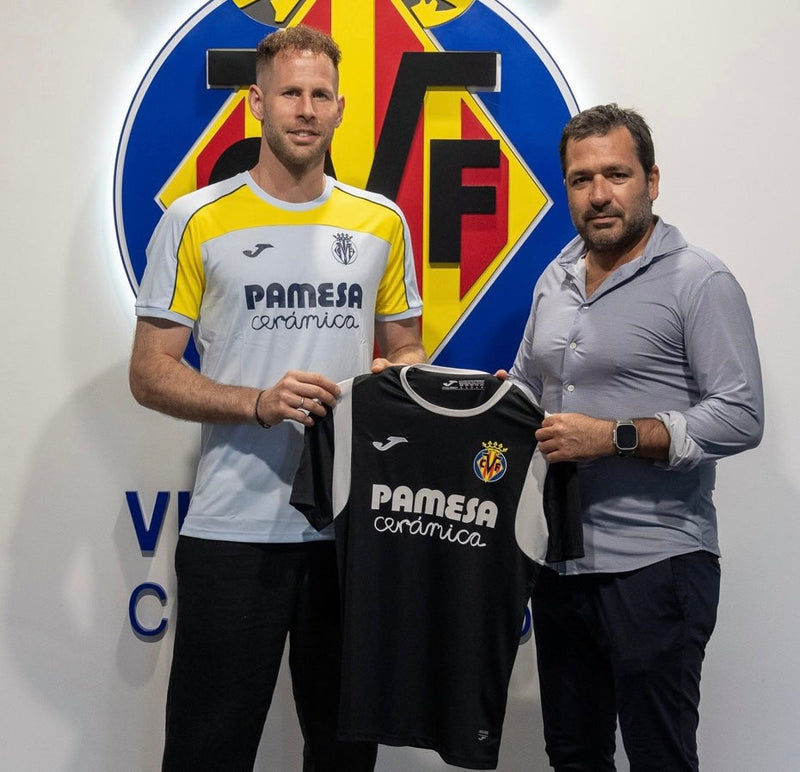 Péter Gulácsi nuevo portero del Villarreal CF-image
