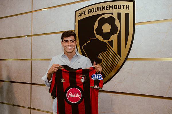 OFICIAL: El Sevilla FC traspasa a Juanlu Sánchez al Bournemouth-image