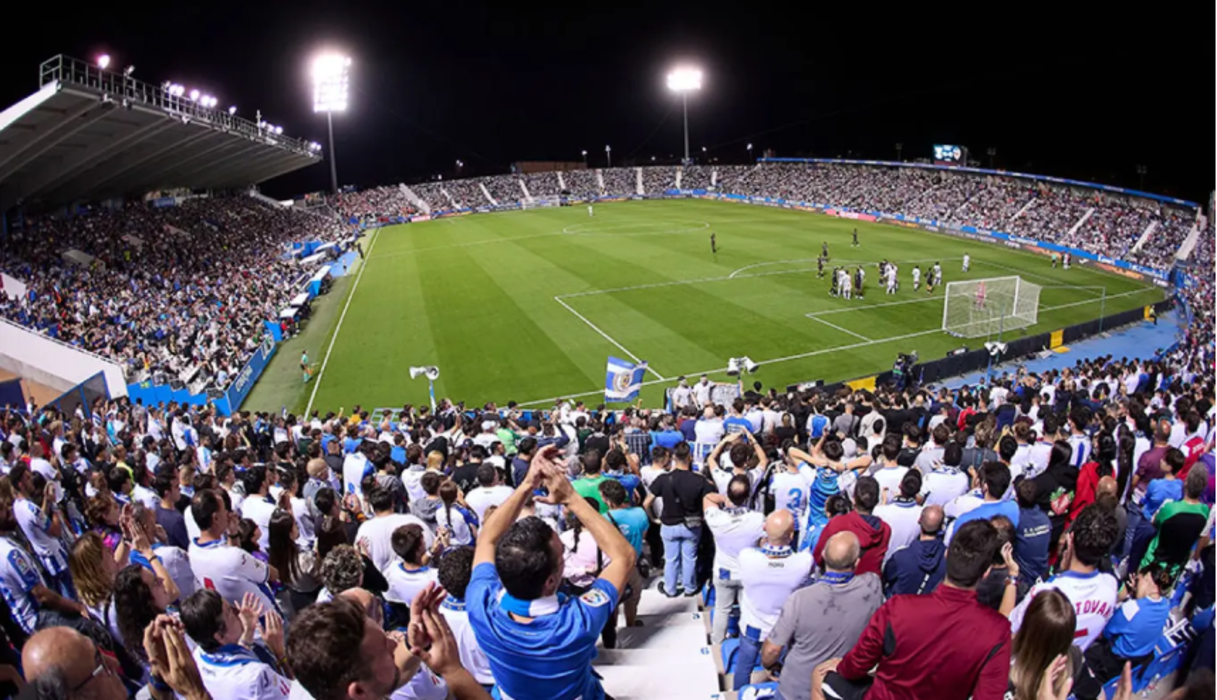 El Rayo Vallecano disputará ante el Alavés su partido como local en Butarque-image