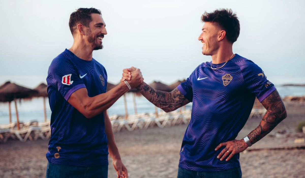 El Elche se viste de morado para su segunda equipación-image