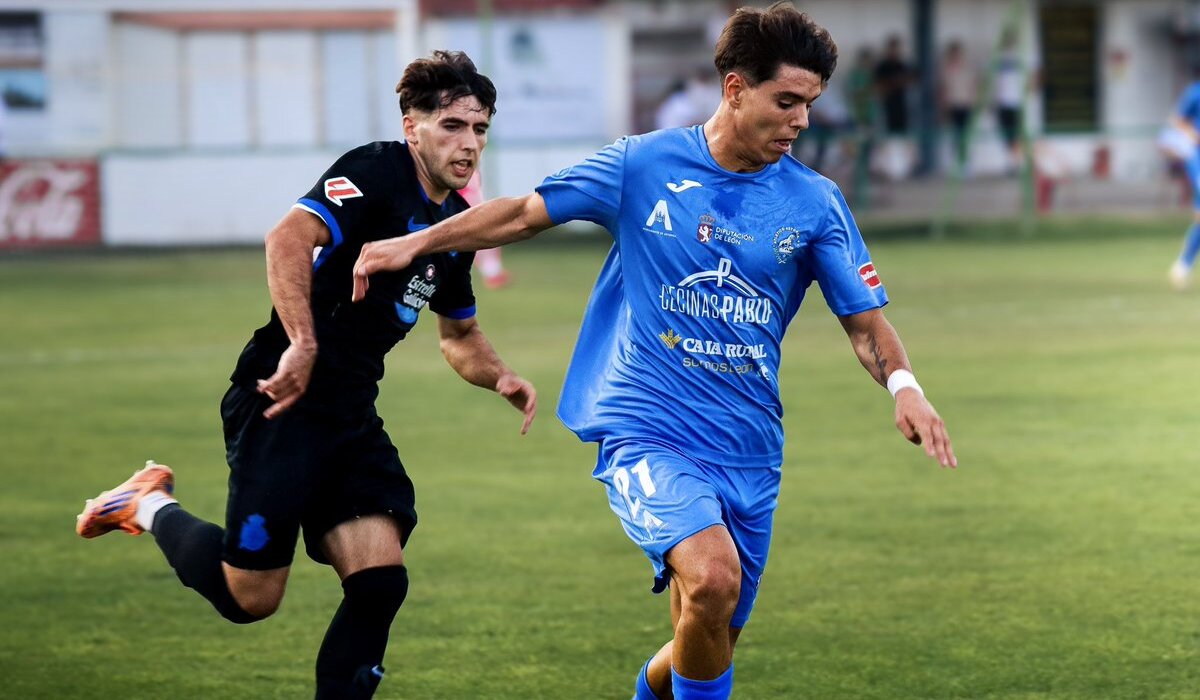 El Fabril rescata un empate ante el Atlético Astorga-image