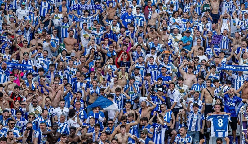 La afición del Dépor tilda de "innegociale" la postura del club-image
