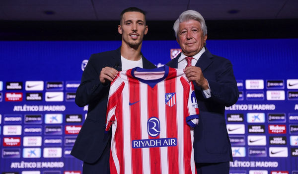 Grimaldo: "Quiero ganar títulos y ser el mejor lateral de LaLiga"-image
