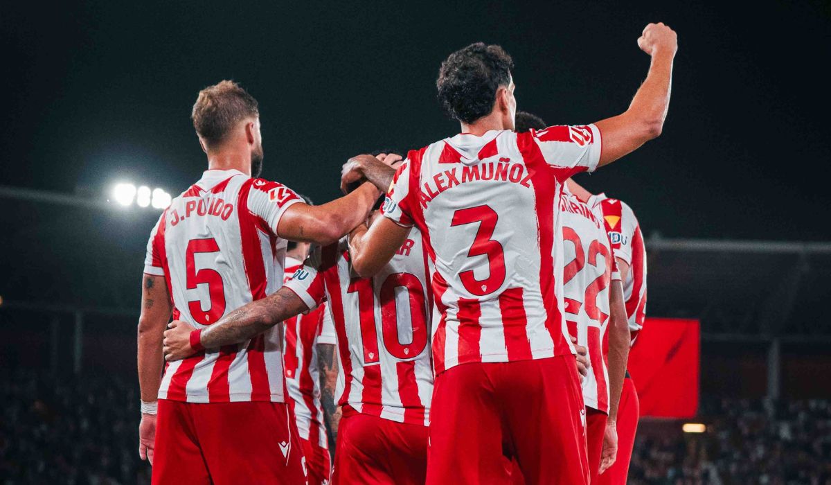 Almería 3-0 Eldense: El "coco" tiene ganas, goles y los tres primeros puntos-image