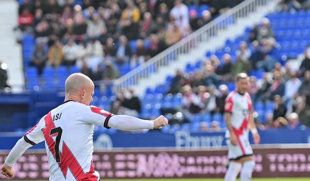 LaLiga deniega el aplazamiento del Rayo-Alavés y Butarque será el escenario-image