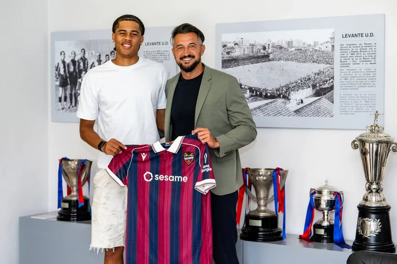 Ifeanyi Ndukwe, nuevo refuerzo del Levante para la defensa-image