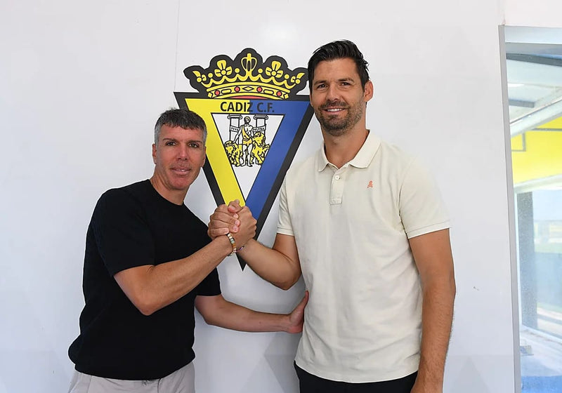 Operación salida en el Cádiz CF-image